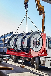 Погрузка гидравлического стыкового сварочного аппарата для полиэтиленовых труб Gas Fusion Red-1200